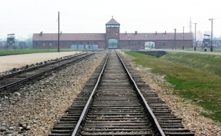 1. Il concetto di Dio dopo Auschwitz di Hans Jonas (a cura di Chiara Omassi)